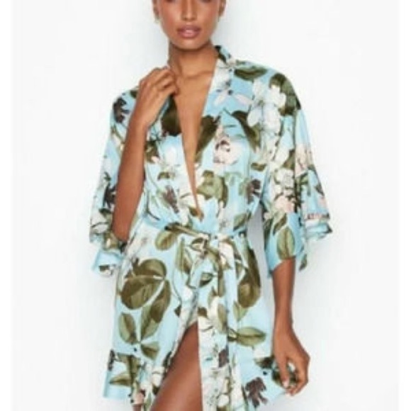 Victoria’s Secret Here Comes The Bride Satin Floral Blue Flounce Kimono Robe XS - Picture 1 of 10